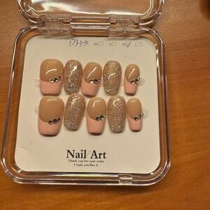 Nail Art Press On Nails Beige‎ Glitter Rhinestone Square Tip Manicure